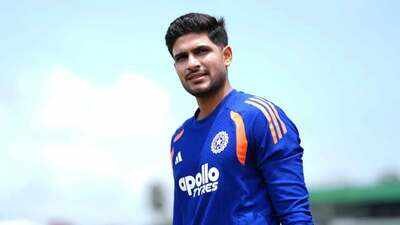 1792167228 shubman gill 1610 s