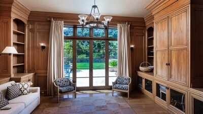 california vineyard estate sells for 1104 million