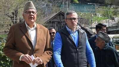 omar abdullah and farooq abdullah file photo