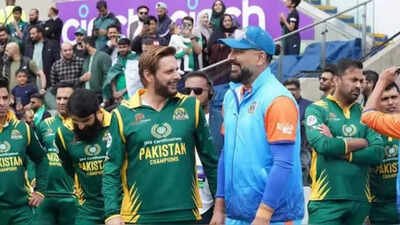 shahid afridi and yuvraj singh