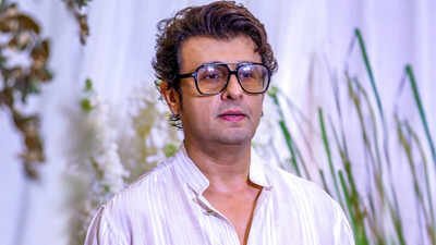 sonu nigams new property deal singer buys three commercial units in mumbais andheri west for rs 17 crore report