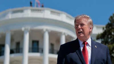 us pauses visa appointments worldwide amid trumps immigration crackdown report